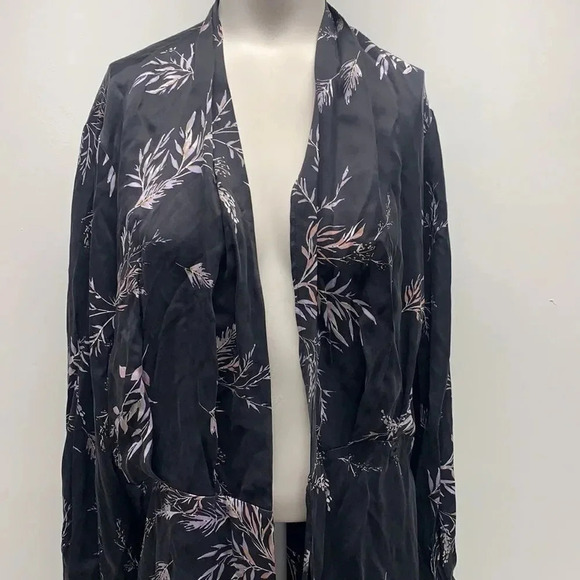 Equipment Femme Fanetta Wrap Mini Dress Silk Black Floral NWT New Size 10 - Picture 5 of 16